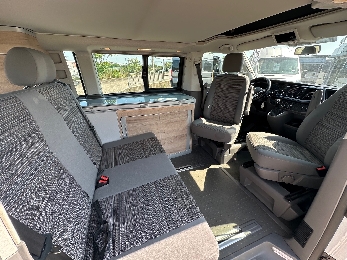 WOLKSWAGEN CALIFORNIA COAST 